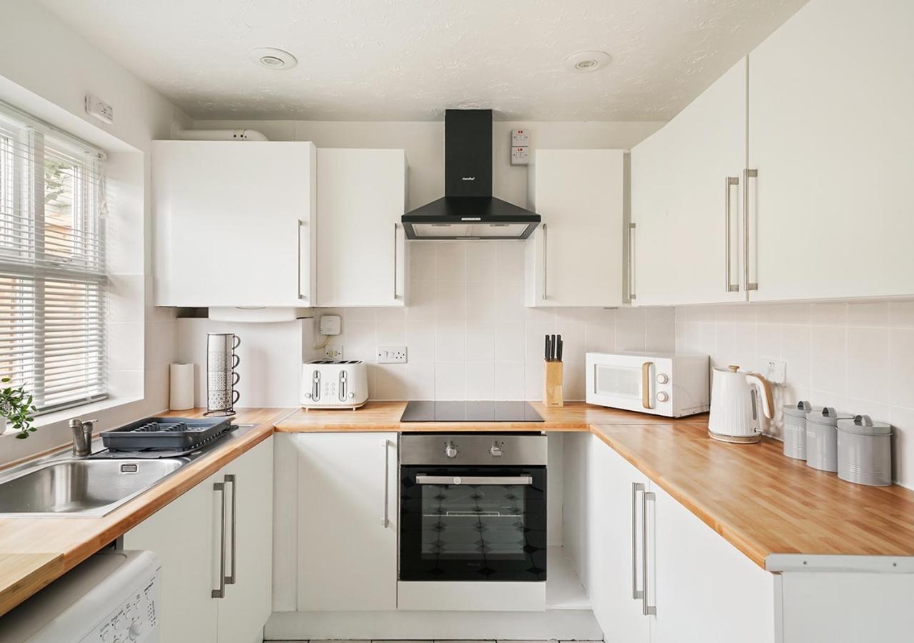 East London House Near Tube With Parking Βίλα Εξωτερικό φωτογραφία