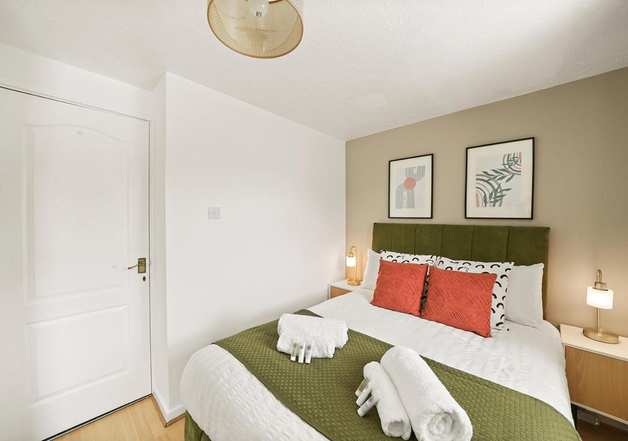 East London House Near Tube With Parking Βίλα Εξωτερικό φωτογραφία