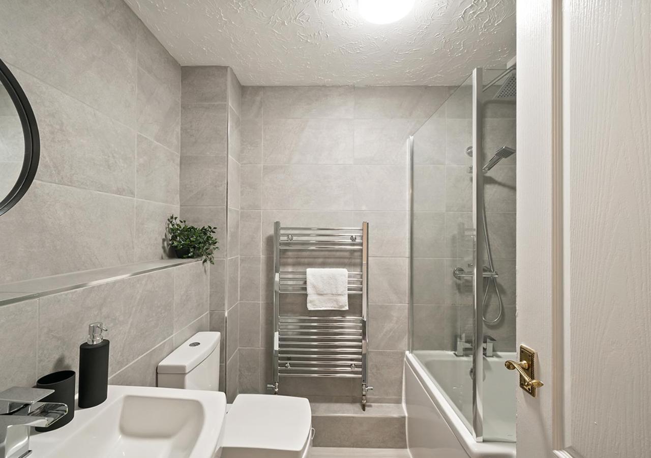 East London House Near Tube With Parking Βίλα Εξωτερικό φωτογραφία
