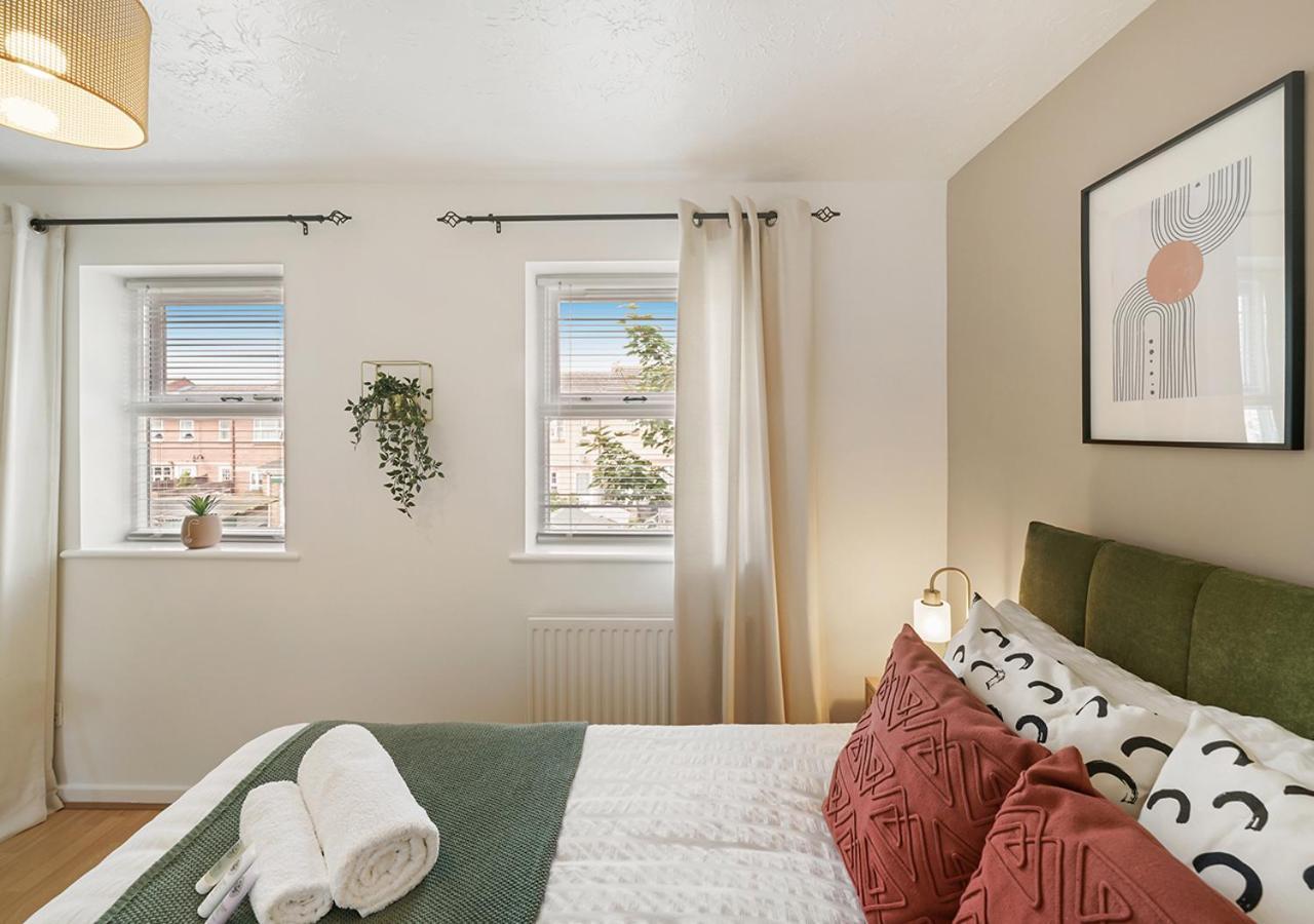 East London House Near Tube With Parking Βίλα Εξωτερικό φωτογραφία